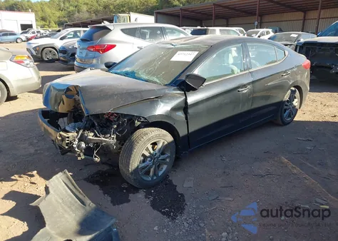 2017 Hyundai Elantra Se z USA, uszkodzony, nr VIN 5NPD84LF9HH099305